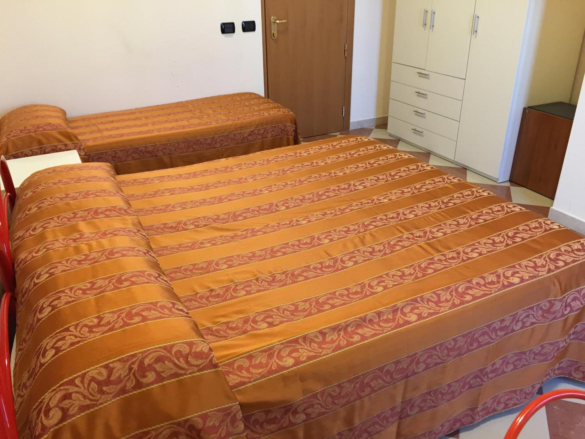 Hotel Fiorella Senigallia Cameră foto